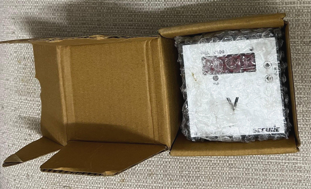 Secure Flair V100 Volt Meter 80-300V AC