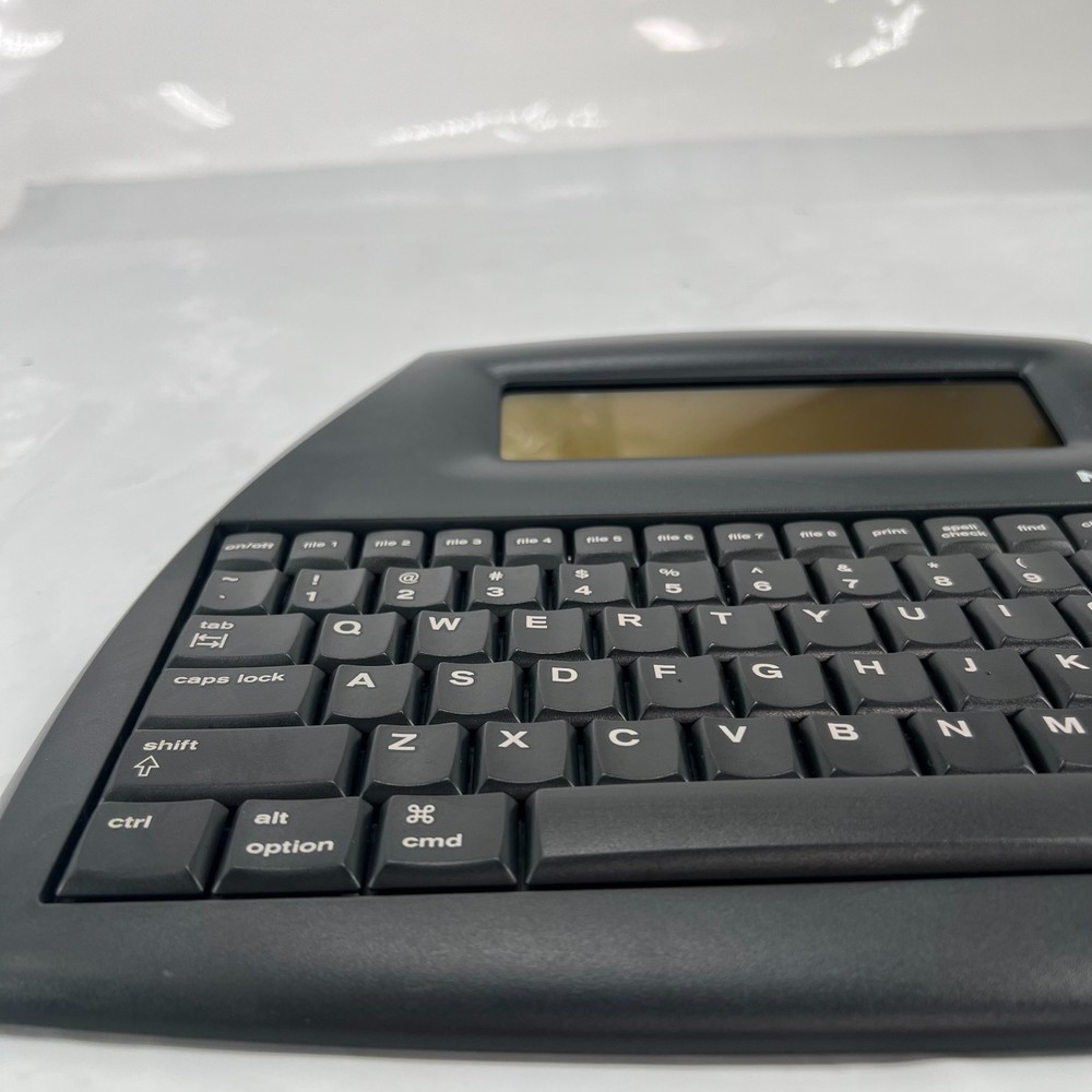 Alphasmart Neo 2 NEO2-KB Word Portable PC Processor Keyboard Classroom