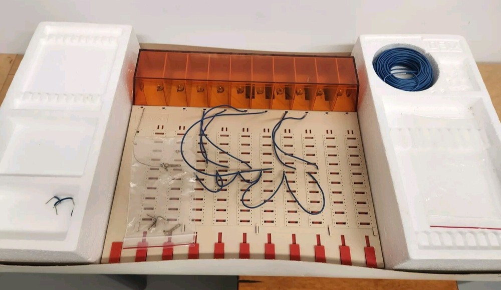 TANDY SCIENCE FAIR SF-5000 LOGIX Electronic Digital Computer Vintage 1971