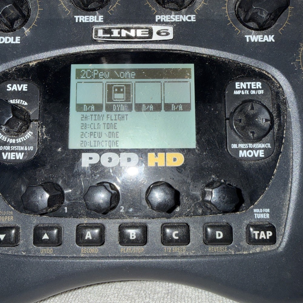 Line 6 POD HD Desktop Guitar Multi-Effect Processor, 22 Amp Models, 100+ Effects