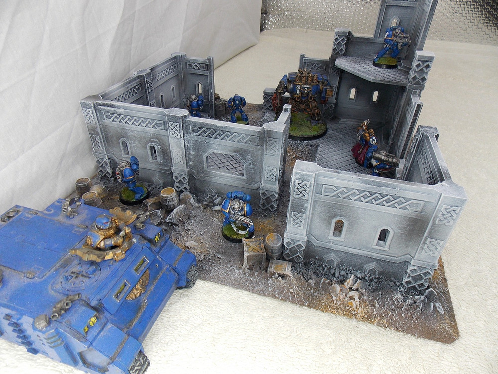 WARGAMING TERRAIN PAINTED BUILDING