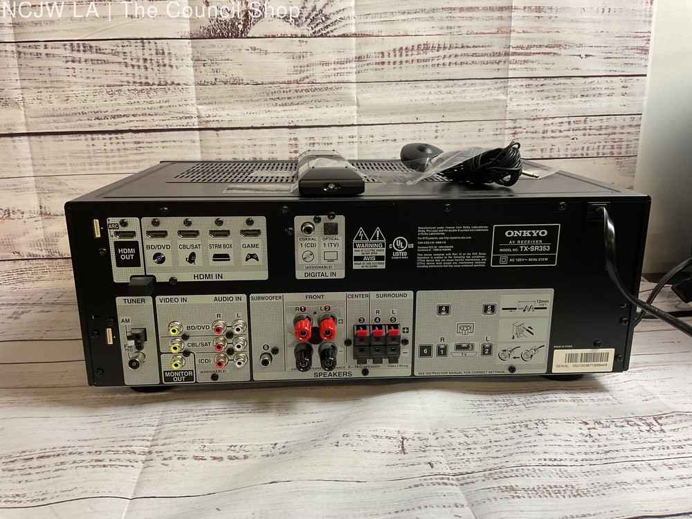 Onkyo A/V TX-SR353 Receiver POWERS ON