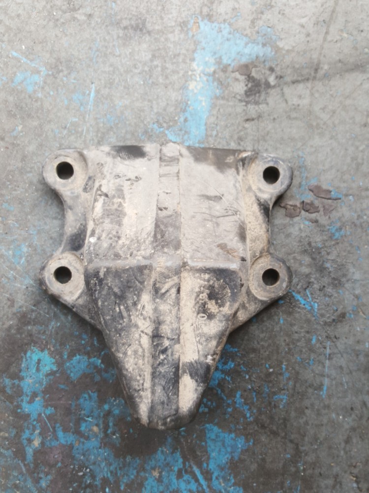 FREIGHTLINER SPRING HANGER 16-15434-000