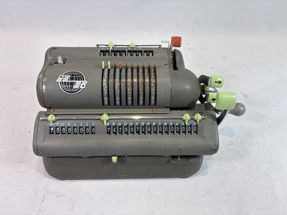 Mechanical Calculator Remington Rand - Model R (Revised)