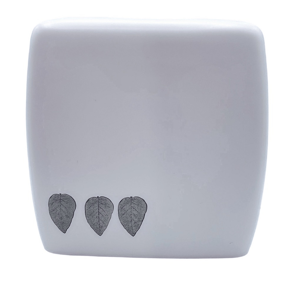 Croscill La Costa ceramic tissue cover.