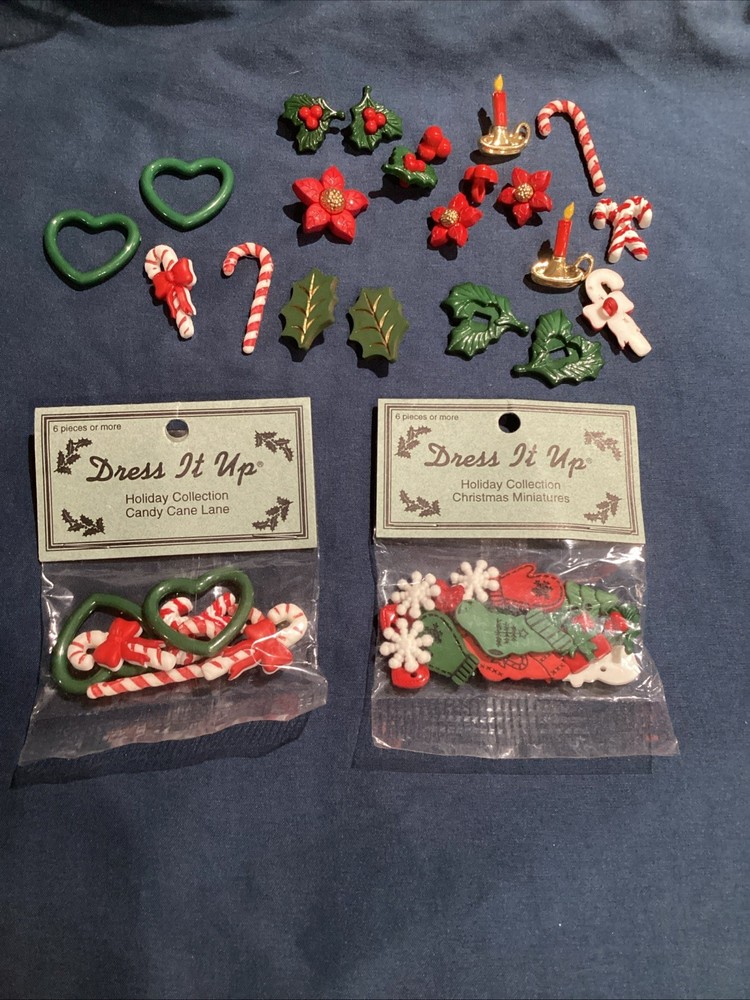 Holiday Dress It Up Button Lot