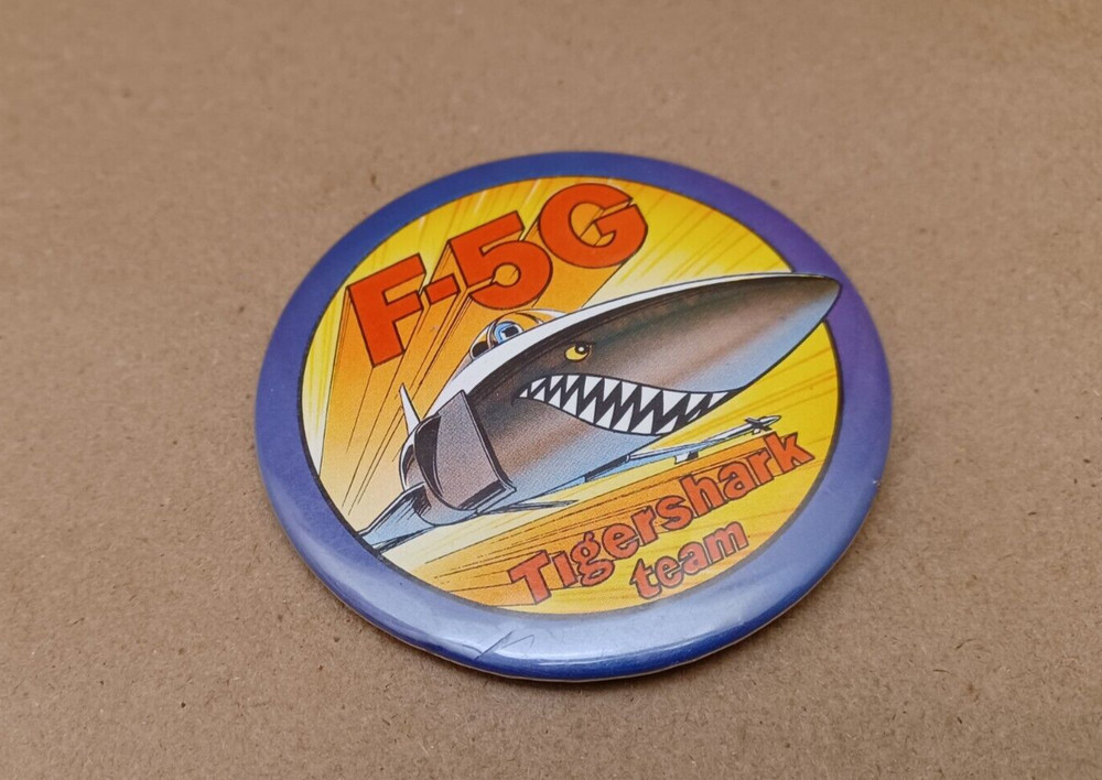 "F-5G Tigershark Team" Button