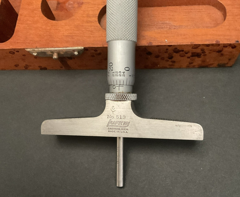 Lufkin 513 depth micrometer set with case