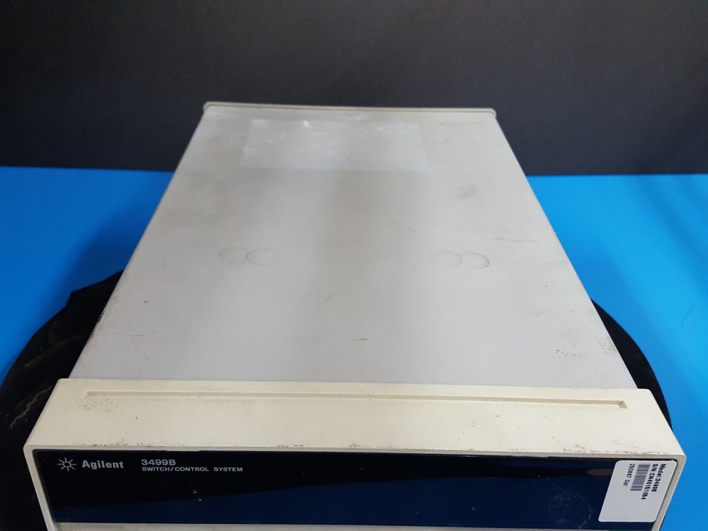 Agilent 3499B: Switch / Control System Main Frame, AS-IS (1054)