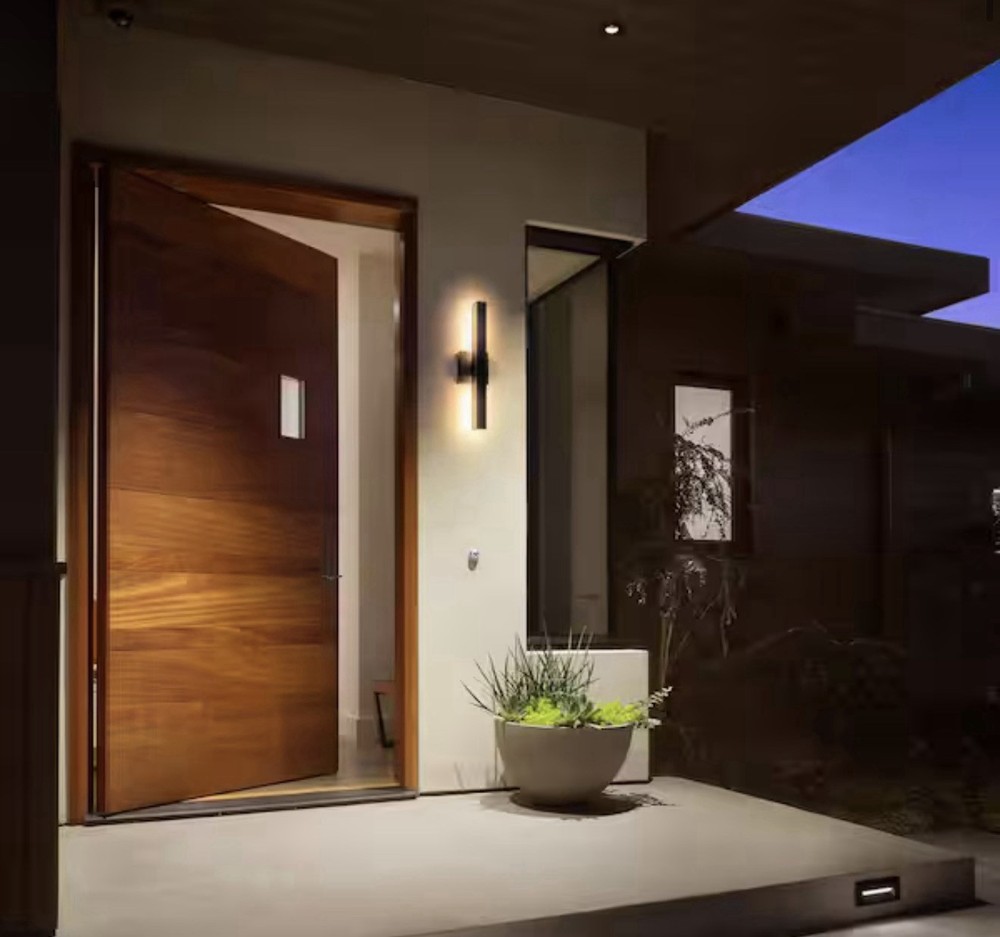 RRTYO Edith 20 in Black Modern Linear Integrated LED Wall Light Sconce