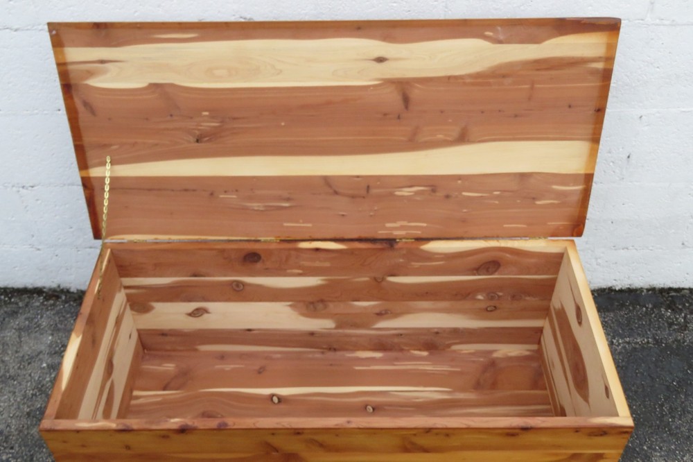 Solid Cedar Hope Chest Blanket Trunk Bench 6175