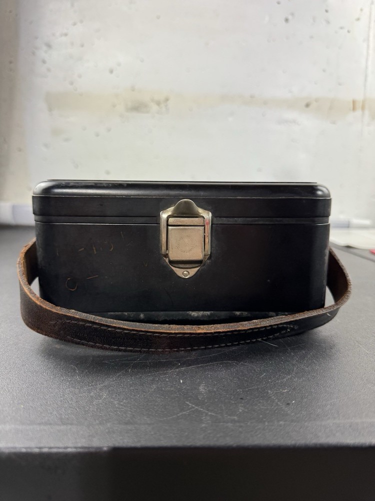 Weston Model 622 Voltmeter Diect Current Bake Lite Fold Out Case Clean