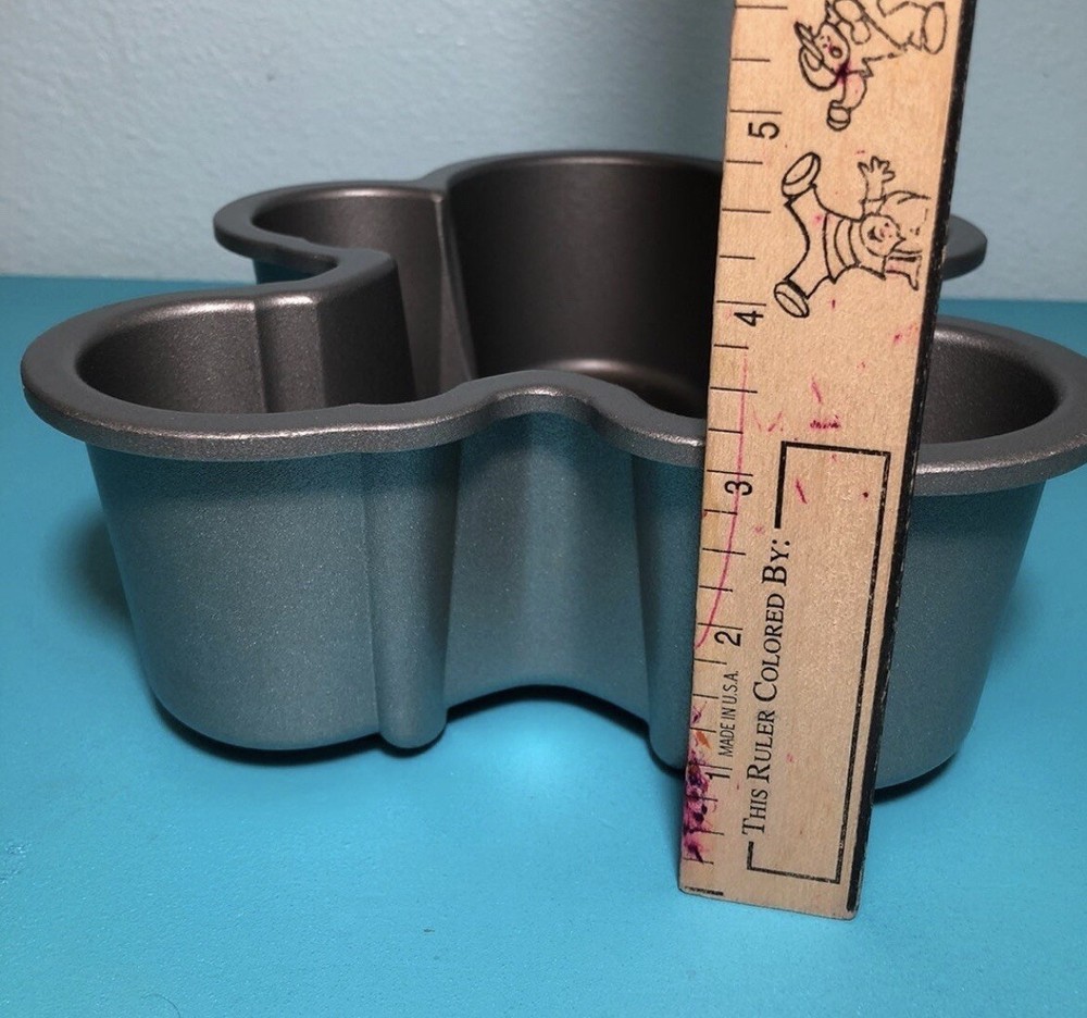 Nordic Ware Gingerbread Pan