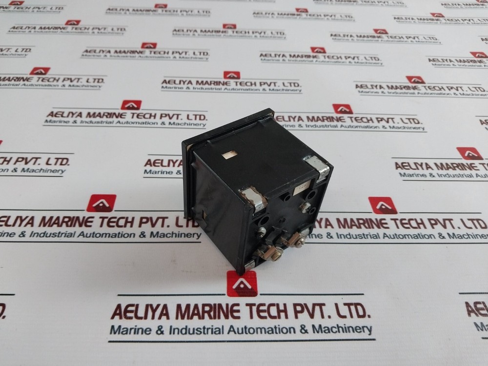 57-63 Hz Frequency meter 100V