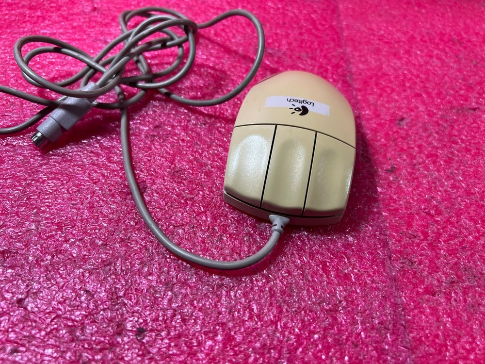 Agilent HP 1670D Deep Memory Logic Analyzer Accessories Logitech 850715-0001