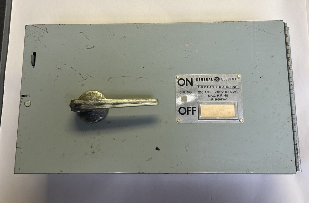 GENERAL ELECTRIC,THFP324,PANELBOARD UNIT 200A 240V