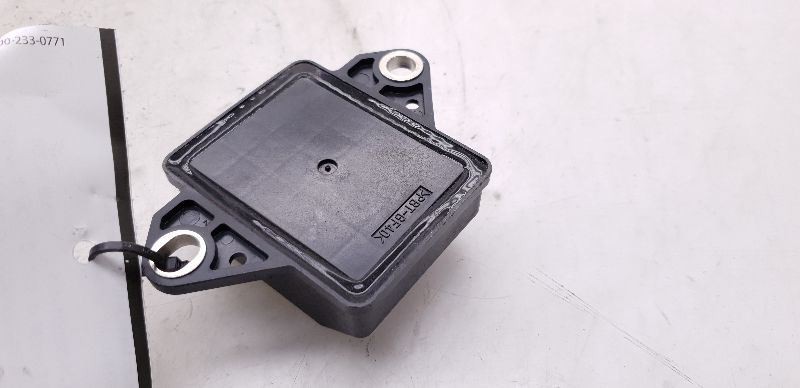 06-08 LEXUS IS250 YAW RATE CONTROL MODULE ECM ASSEMBLY