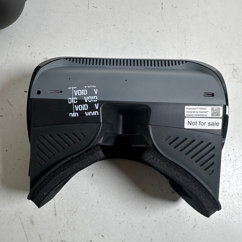 Qualcomm Snapdragon VR 835 Reference Virtual Reality Headset Development Kit