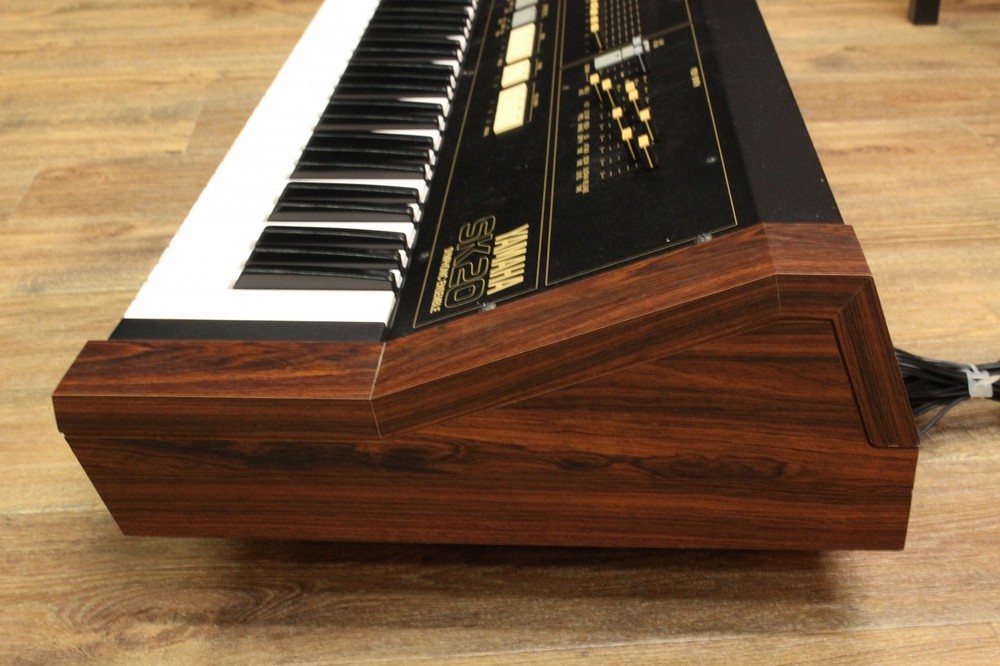 YAMAHA SK20 [1470]