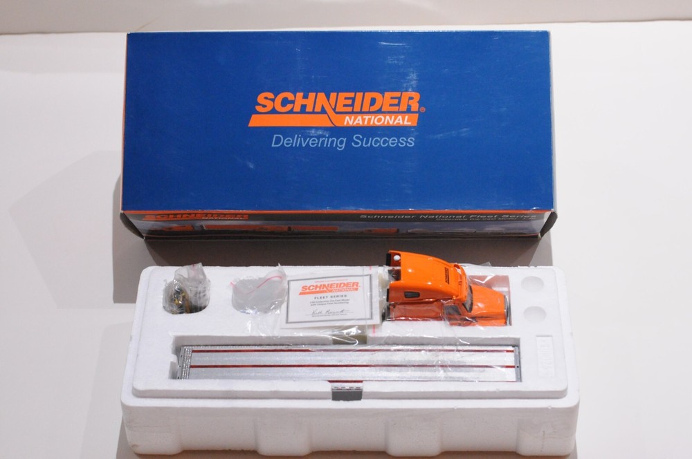 SWORD PRECISION FREIGHTLINER CENTURY CLASS TRACTOR S/T WITH HEADACHE RACK AND EA