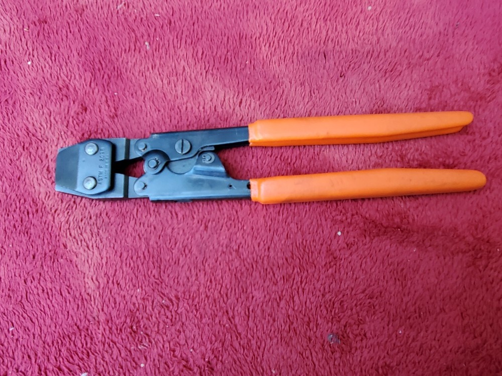 SharkBite 23081 PEX Clamp Pincer Tool