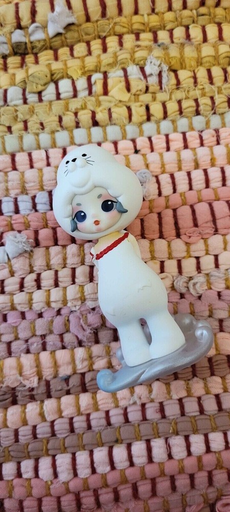 lila exploration seal