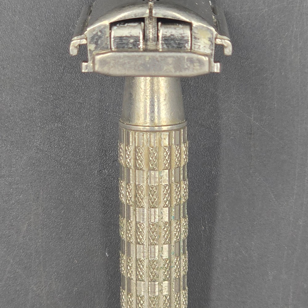 Vintage 1956 Gillette Super Speed Red Tip DE TTO Razor Date Code B2