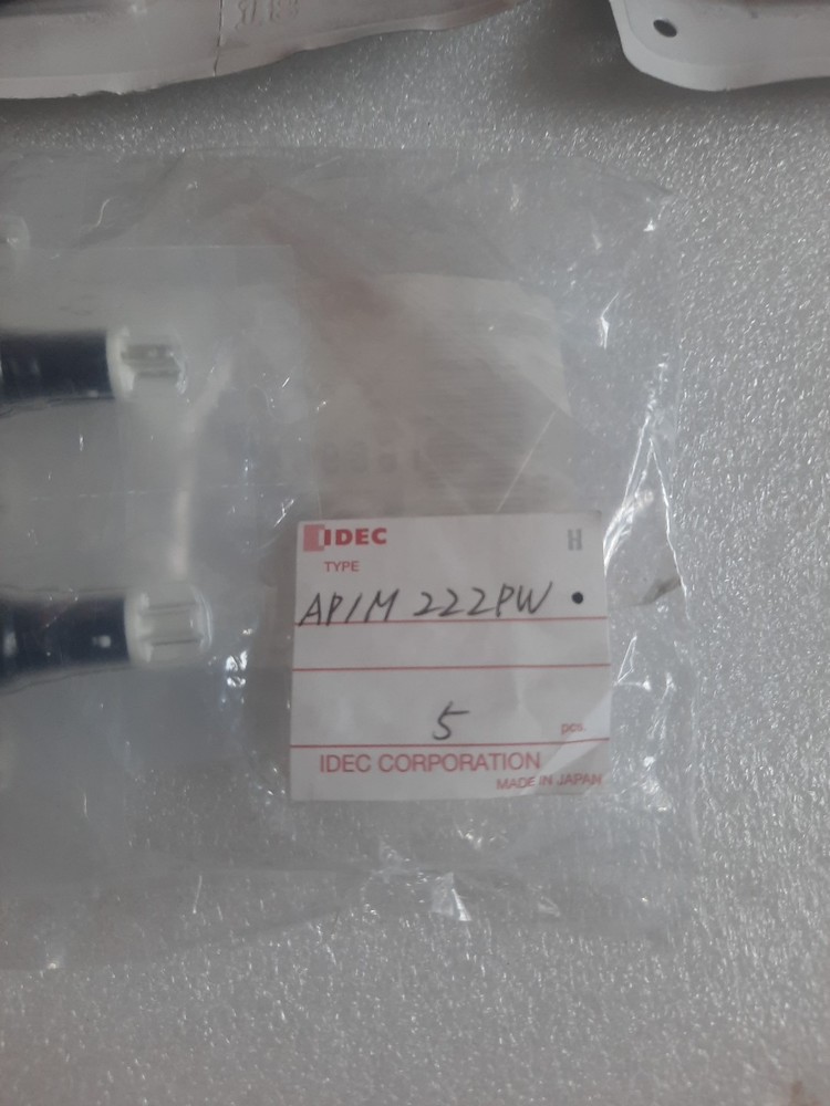 IDEC AP1M222PWPN10 BOILER CONTROL PANEL INDICATOR LAMP WHITE 35 pcs lot