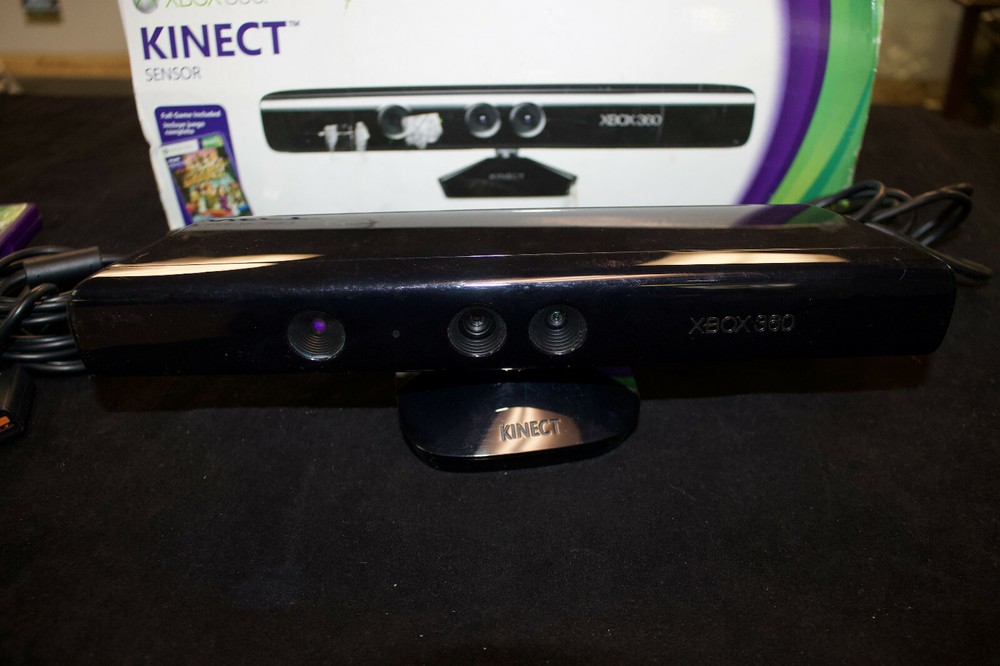 Microsoft Xbox 360 Kinect Sensor Bar And Kinect Adventures Game