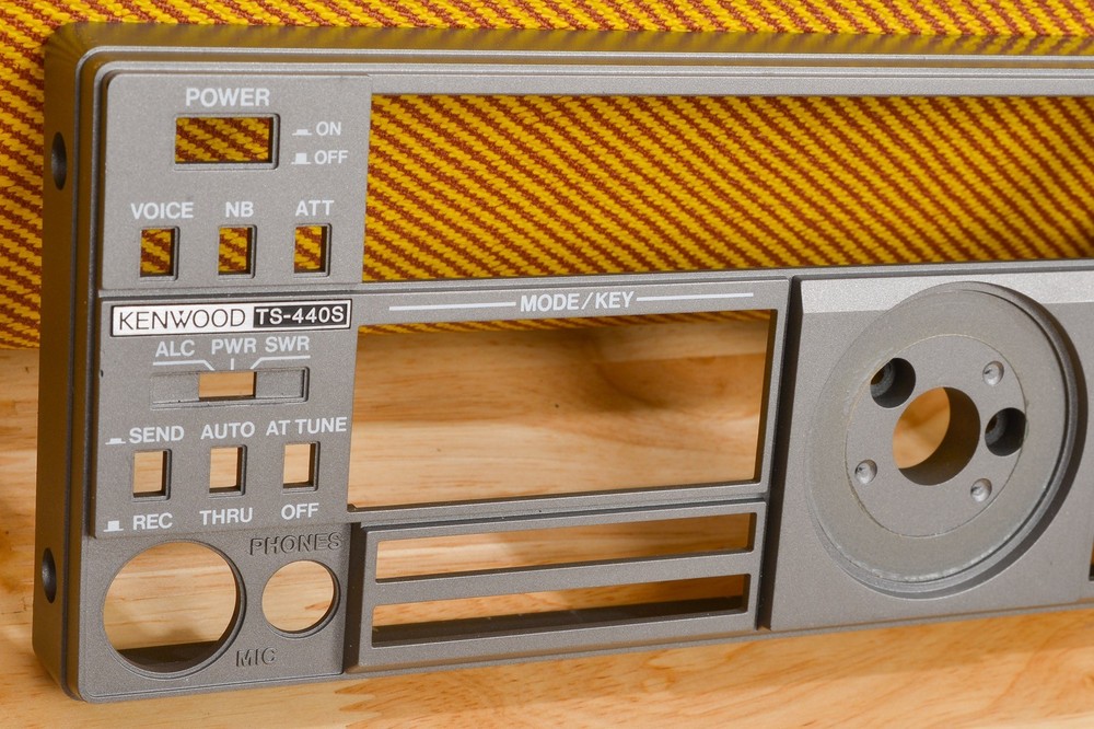 KENWOOD TS-440S FRONT PANEL (Lot 107)