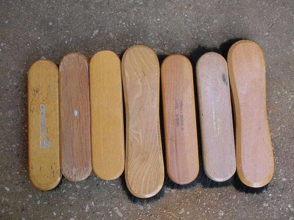 BILLIARDS POOL TABLE BRUSHES