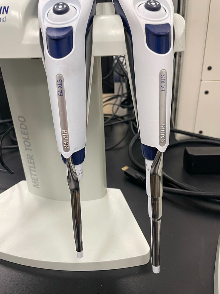 Rainin E4 XLS LTS Electronic Pipette Set with Smart Stand