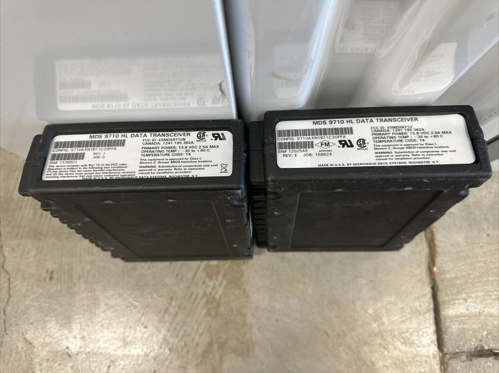 Lot of 2 Microwave Data Systems MDS 9710 High Performance DSP Data Transceiver