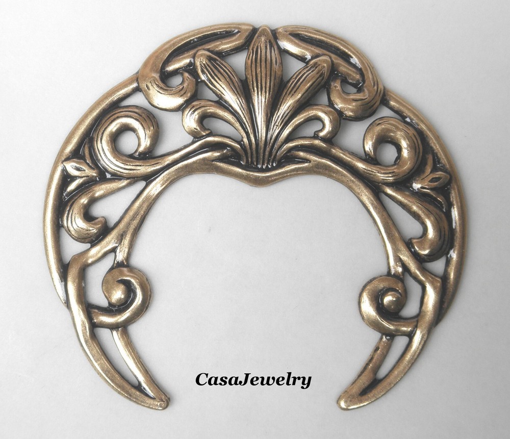 #4118 LARGE ANTIQUED GOLD CRESCENT SHAPED CELTIC COMPONENT - 1 Pc
