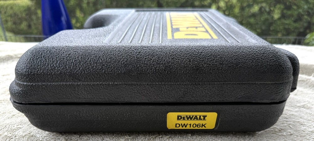 DEWALT DW 106 CORDED DRILL