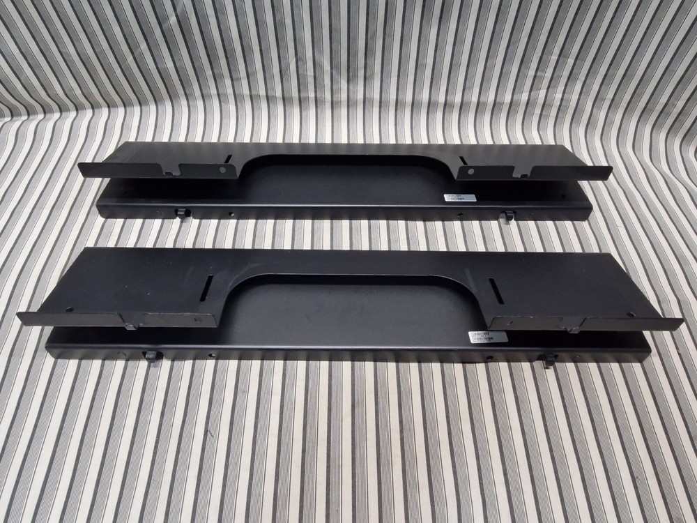 APC AR8172BLK Solid Cable Partition for NetShelter 750mm Front Wide Enclosure
