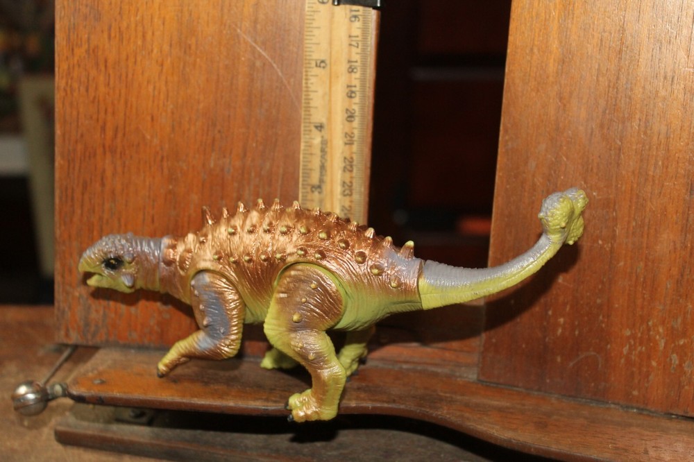 8" Plastic Dinosaur Euoplocephalus