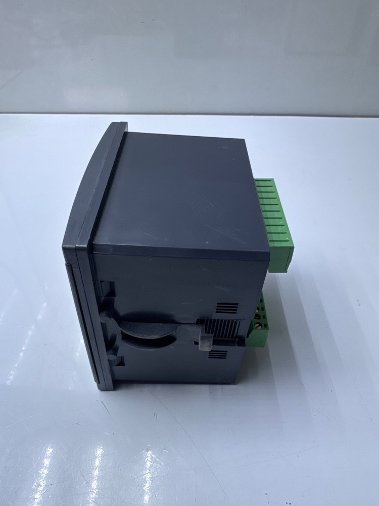 ER-NA EM-09 Digital Multimeter