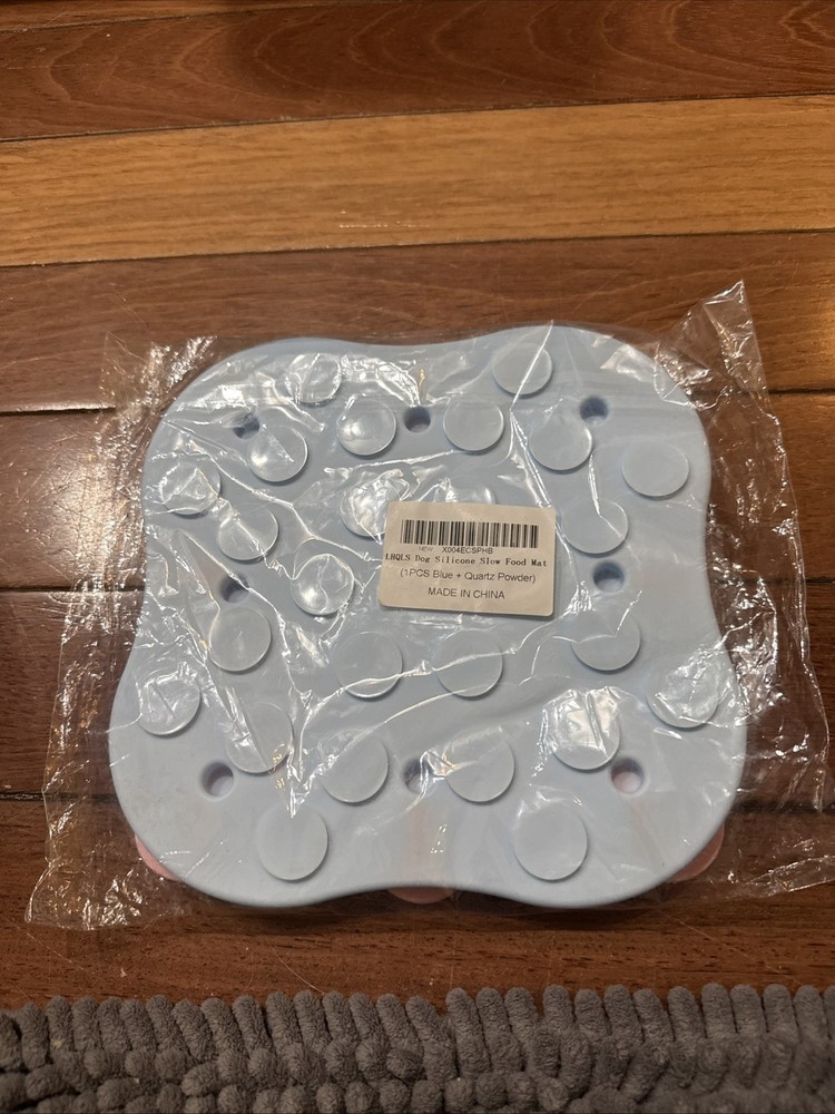 Doggie slow feeder mat