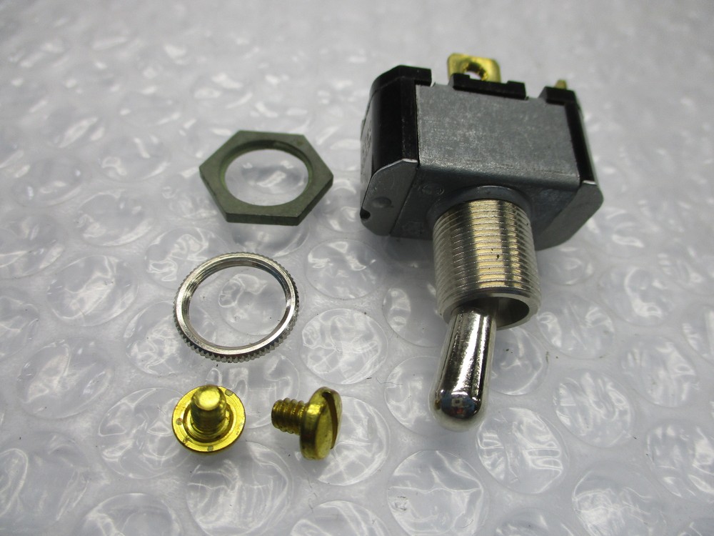 INDUSTRIAL SPARE R4 TOGGLE SWITCH NSNP