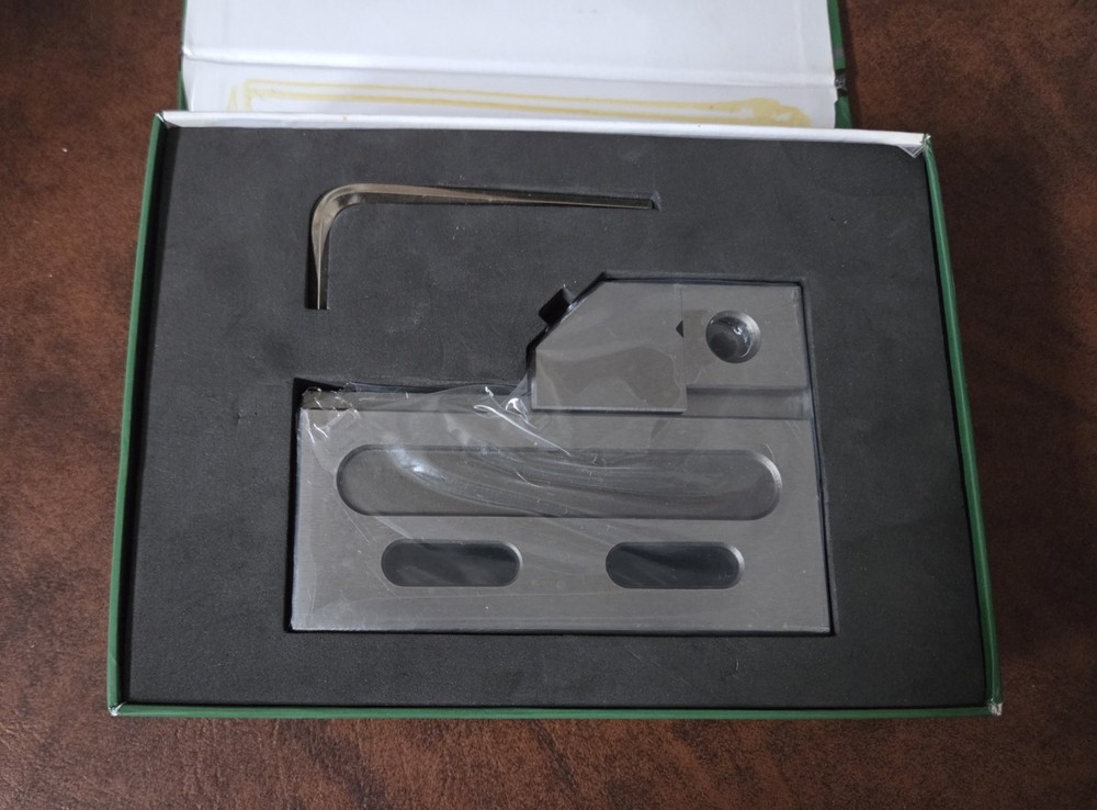 Xidik High Precision Vise