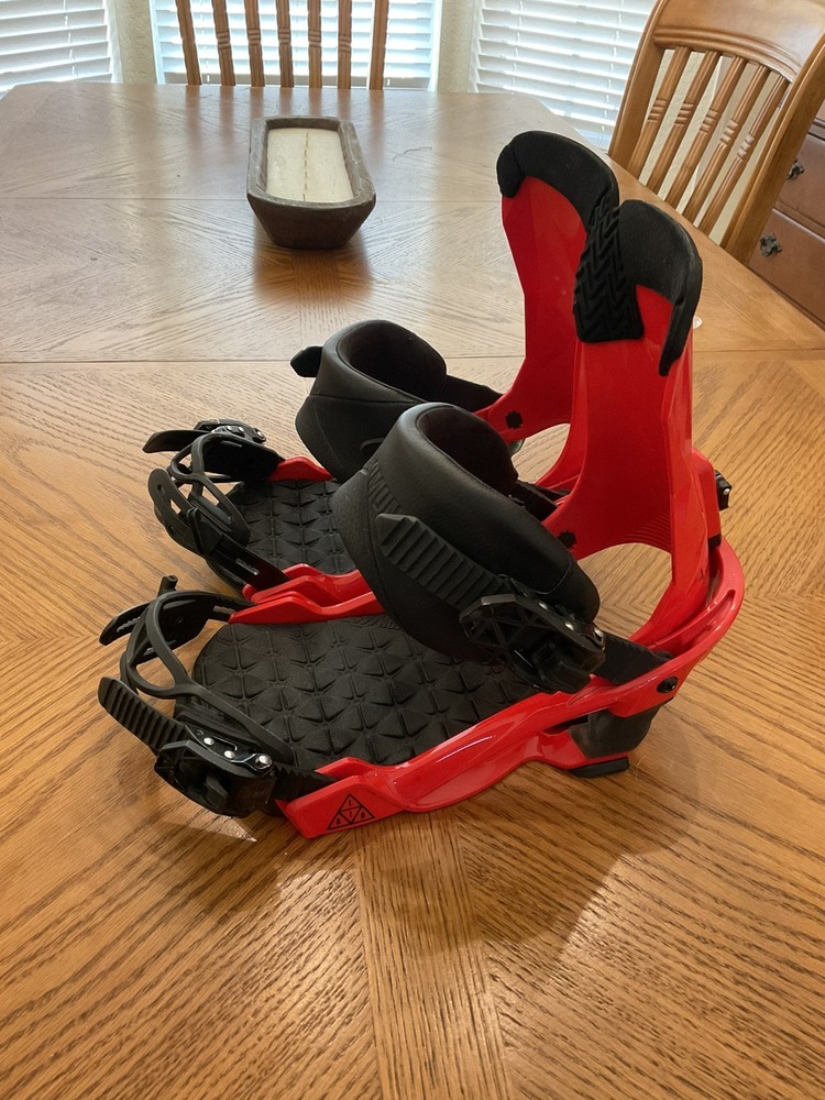 Salomon Alibi Snowboard Bindings Medium