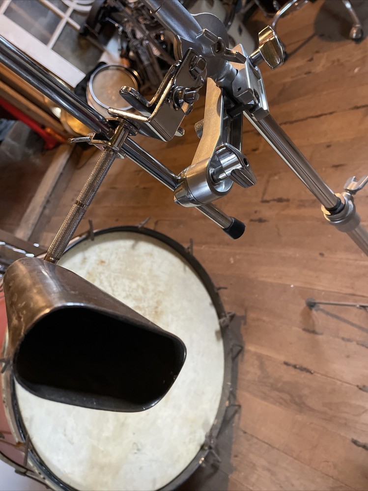 Pearl 32 Chimes, Cow Bell, Bracket Percussion