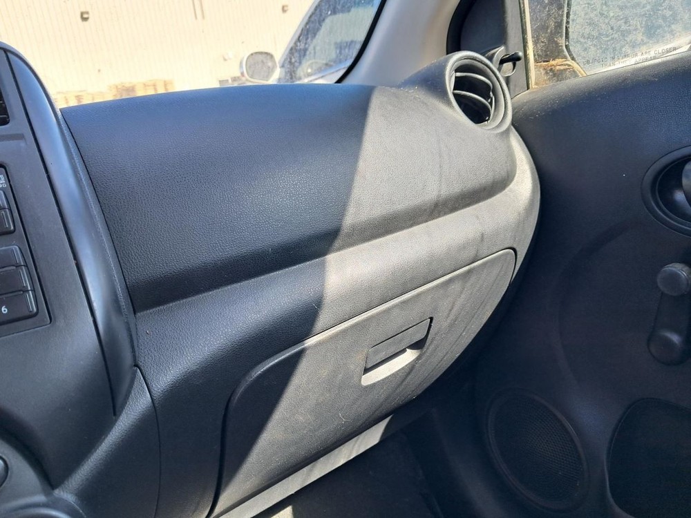 VERSA     2014 Glove Box 4841012