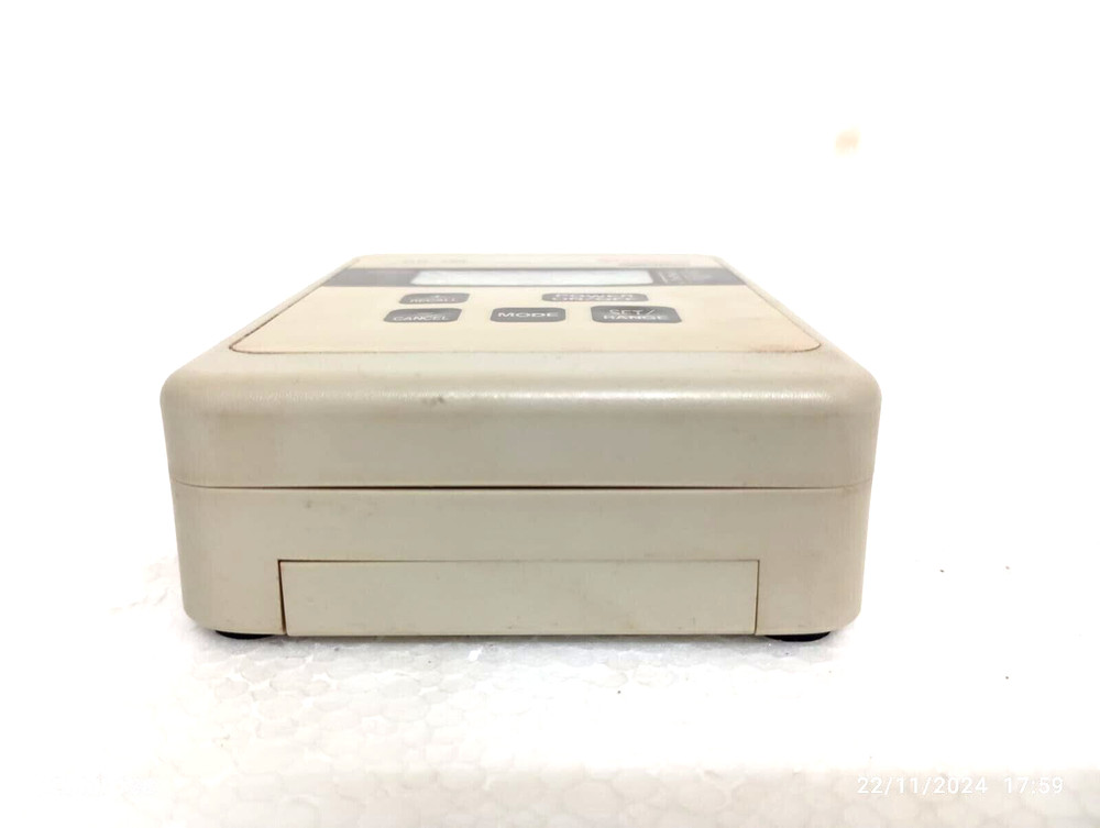 Mitutoyo HH-140 hardness testing unit