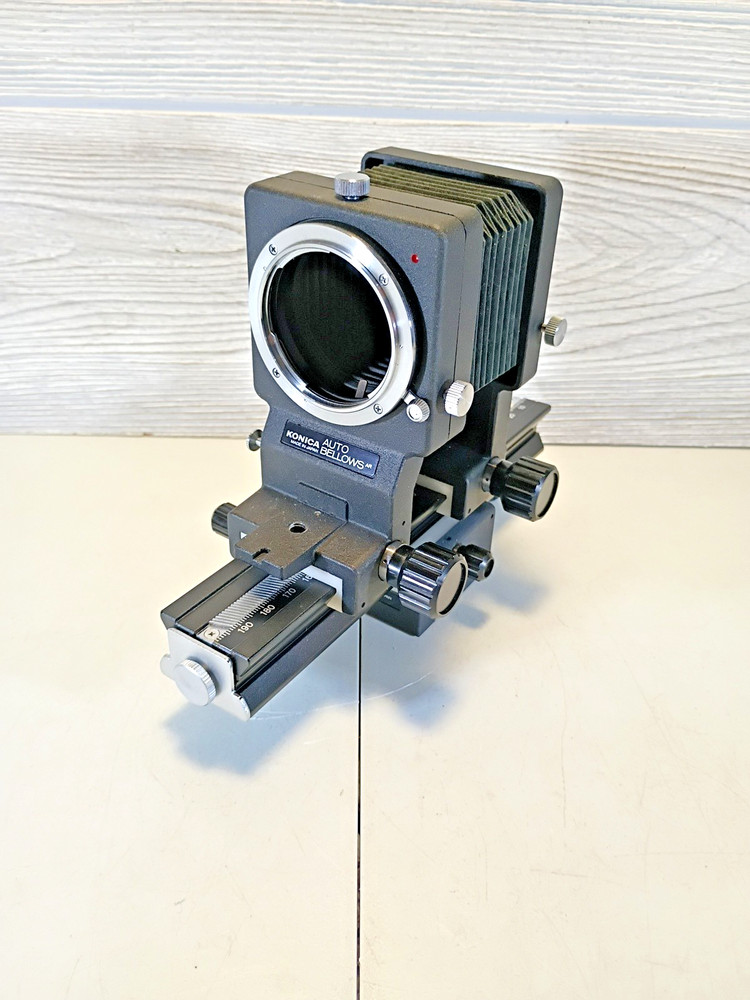 KONICA AUTO MACRO BELLOWS AR W/BOX AND MANUAL GOOD