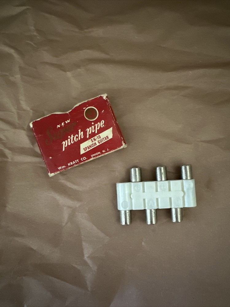 Wm Kratt Super Pitch Pipe