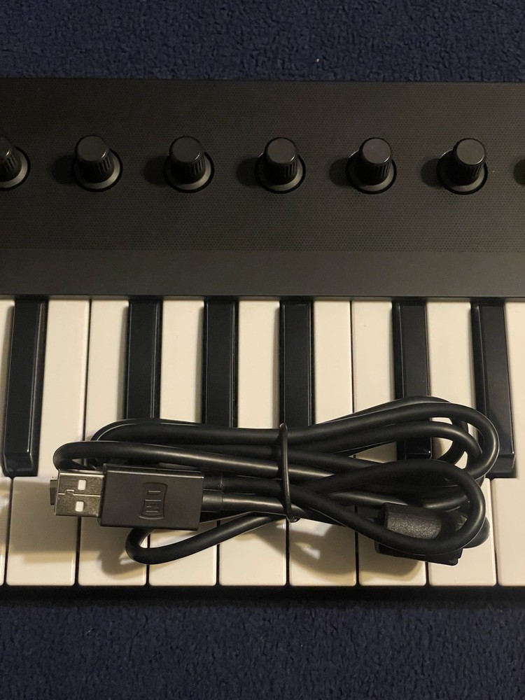 Native Instruments M32 Komplete Kontrol Keyboard Controller