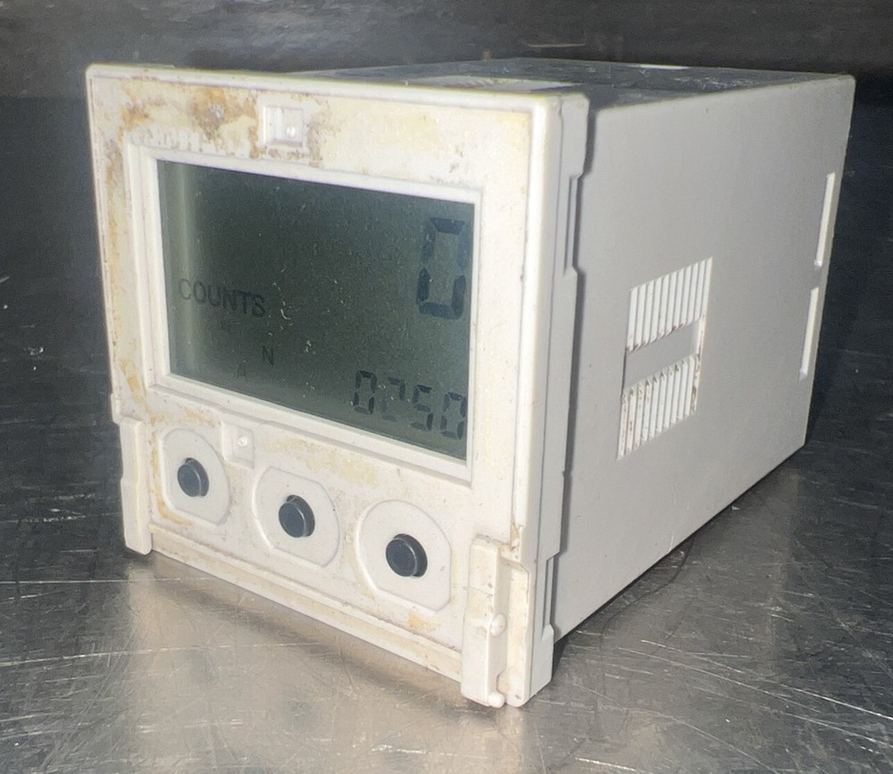 Omron H8CA-SAL Counter/Timer. Used Surplus