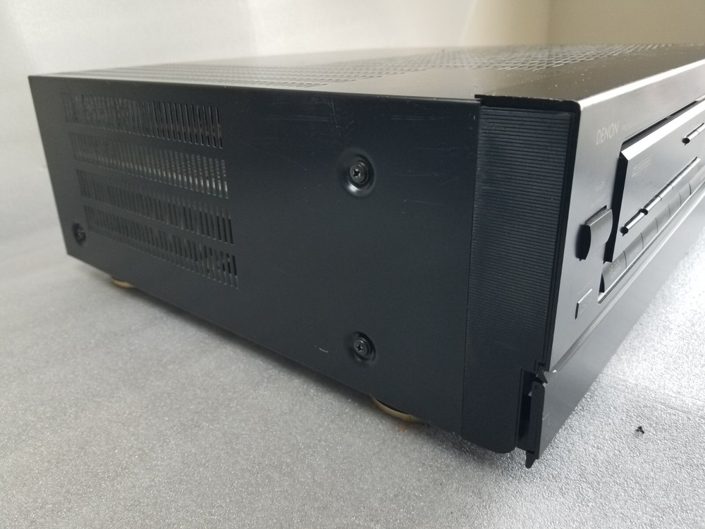 Denon AVR-1010 AV Surround Receiver with PHONO INPUT No Remote